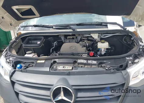 2024 Mercedes-Benz Sprinter 2500 Standard Roof 4-Cyl Diesel from USA, damaged, VIN W1Y4KBHYXRT181245